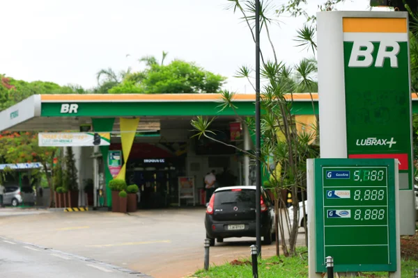 Há margem. Lucro bruto de postos com gasolina vai de R$ 0,16 a R$ 0,80 no DF