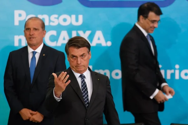 Bolsonaro sobre imprensa relatar prisão da avó de Michelle: “Covardia”