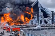 Incêndio destrói palco principal do Tomorrowland Bélgica. Vídeo