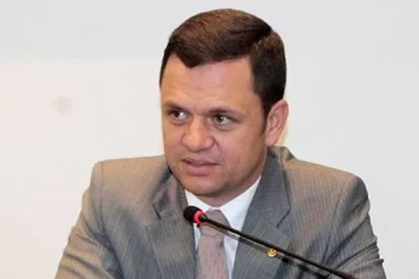 Ministro da Justiça participa da live de Bolsonaro sobre “fraude” na urna