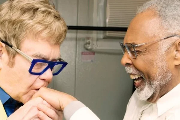 Elton John rasga elogios a Gilberto Gil no Rock in Rio: “Você é uma lenda”