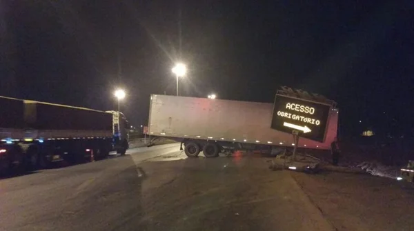 Trânsito na BR-020 é normalizado após congestionamento gigante