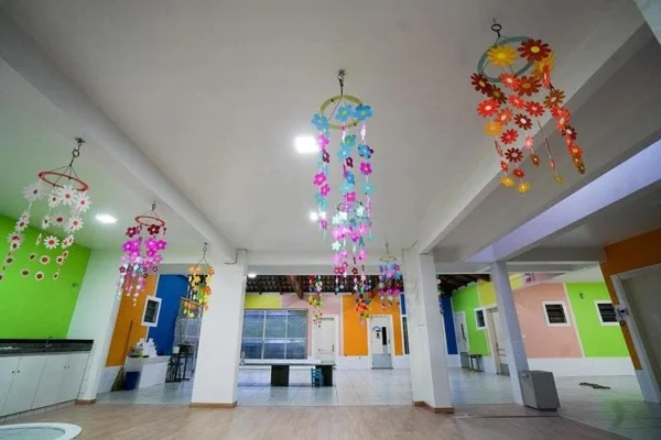 Um mês após ataque a creche em SC, cidade tenta recomeçar