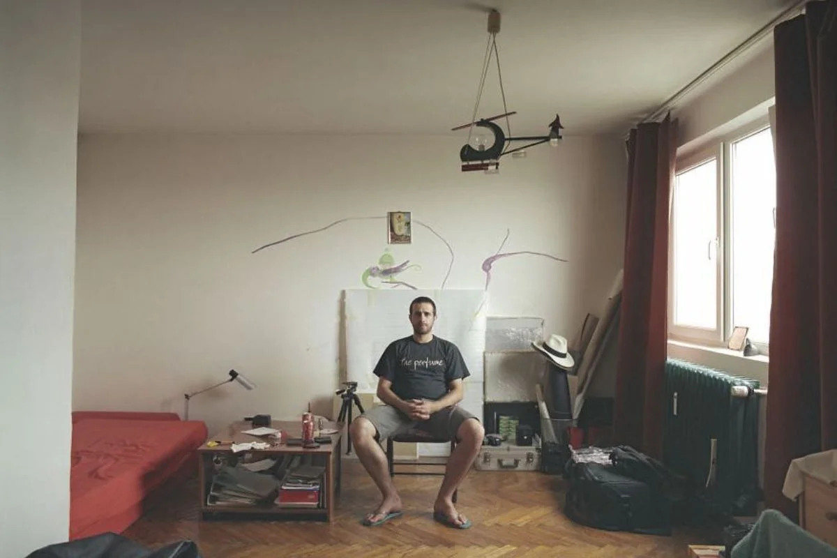 10º andar, apartamento 52 – Bogdan Gîrbovan em seu apartamento 10º andar, apartamento 52 – Bogdan Gîrbovan em seu apartamento