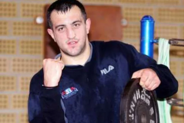 Ex-boxeador é acusado de tráfico de drogas - Metrópoles
