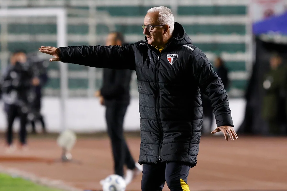 Dorival se diz satisfeito com empate do São Paulo na Sul-Americana
