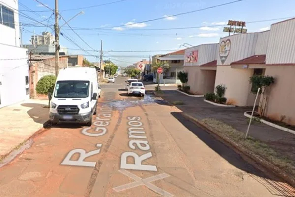 Imagem colorida de rua onde homem passou mal após transar em um motel de Campo Grande (MS) - Metrópoles