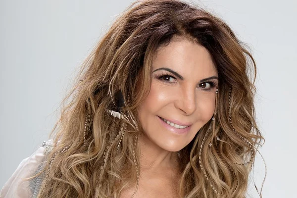 Elba Ramalho traz canções de Dominguinhos a show em Brasília