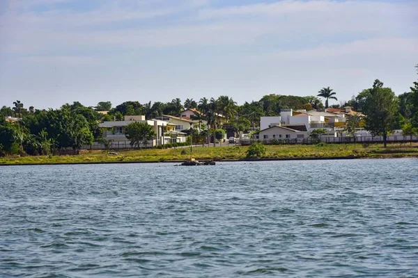 GDF conclui desobstrução da Orla do Lago Norte