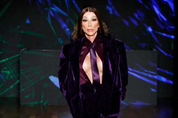 sao-paulo-fashion-week-Influenciadores-substituem-modelos-no-SPFW-e-geram-polemica-Walerio-Araujo-SPFW - metrópoles