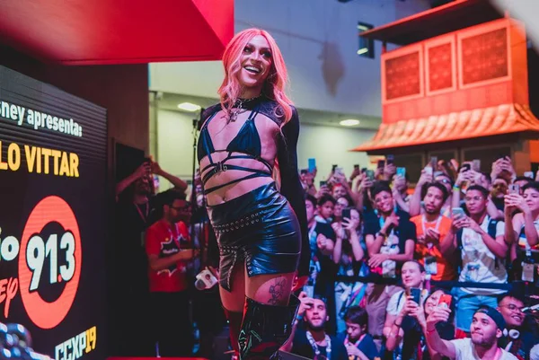CCXP19: Pabllo Vittar e Rael agitam evento da Rádio Disney