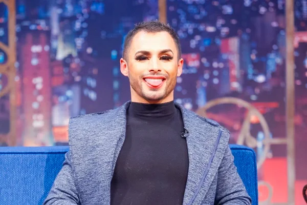 Augustin Fernandez fala sobre comunidade LGBT: “Nunca me encaixei”