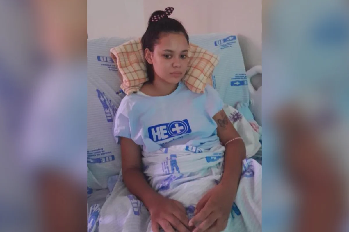 Ela também desenvolveu transtorno de estresse pós-traumático, ansiedade, síndrome do pânico e depressão Ela também desenvolveu transtorno de estresse pós-traumático, ansiedade, síndrome do pânico e depressão