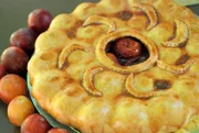 A Pâté aux Prunes - torta de ameixa. Receita da família do chef A Pâté aux Prunes - torta de ameixa. Receita da família do chef