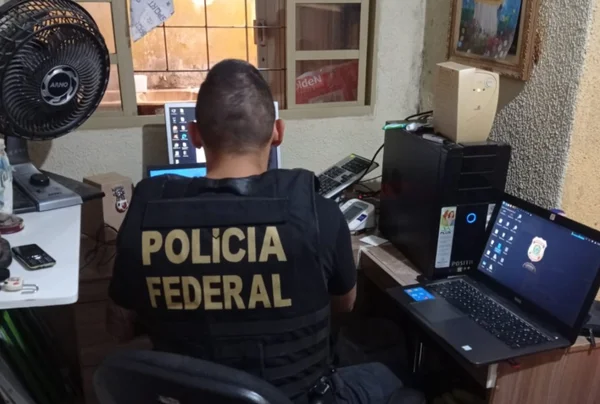 Investigado pelo FBI, morador de Ceilândia é preso com pornografia