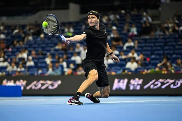 Ouro olímpico e top 3 do mundo: conheça Zverev, rival de João Fonseca
