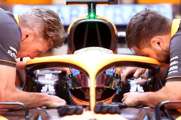 Ferrari e Red Bull dominam, mas Espanha é esperança para resto do grid