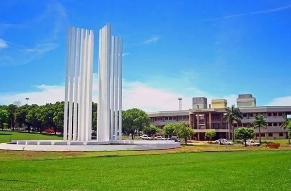 UFMS lança edital de concurso com salários de R$ 4 mil