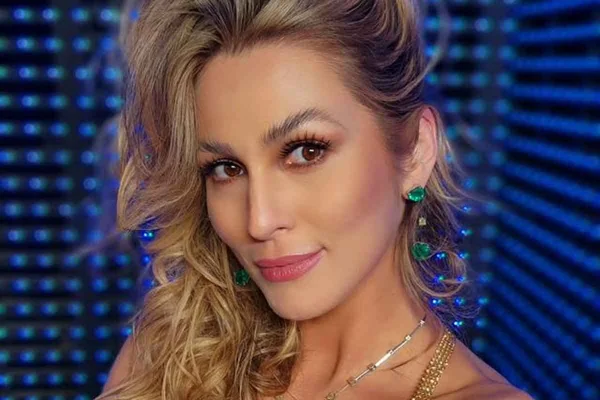 Foto colorida de Lívia Andrade