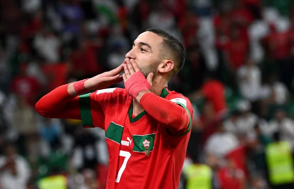 Hakim Ziyech comemorando gol - Metrópoles