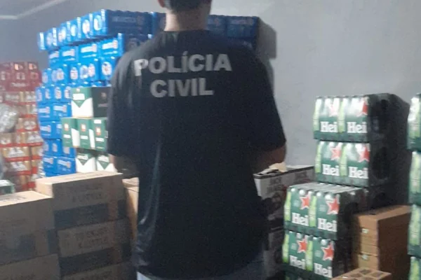 Policial - Metrópoles