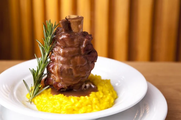 Ossobuco com risoto