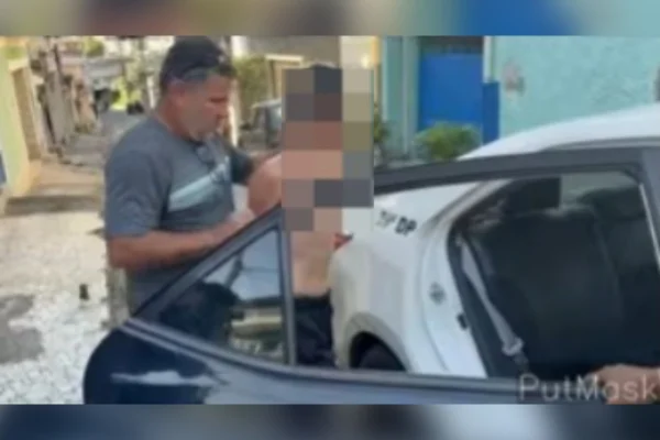Adolescente que assaltou taxista mudou visual para tentar fugir