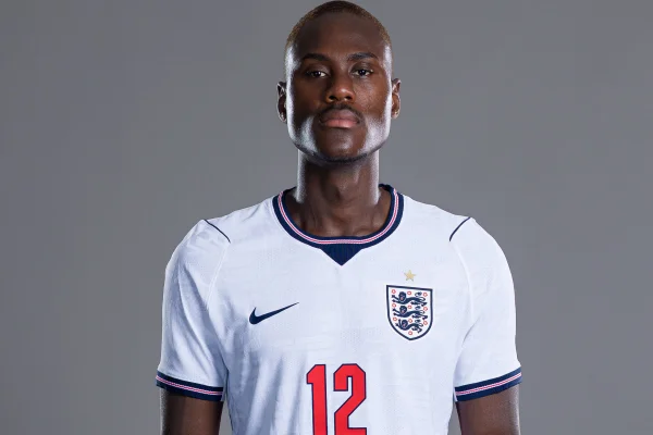 Foto colorida de Chalobah - Metrópoles