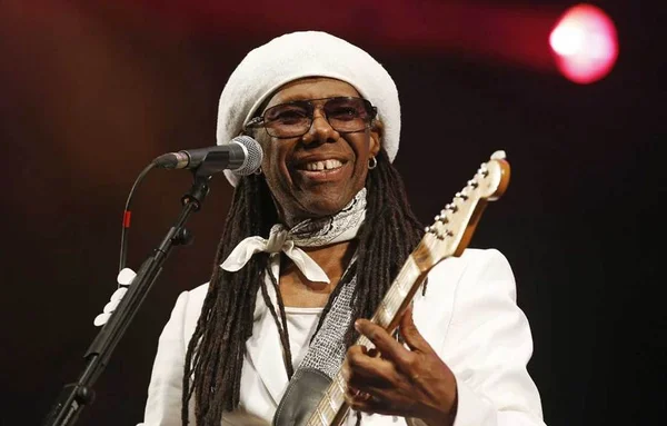 Nile Rodgers vem a Brasília para show em setembro