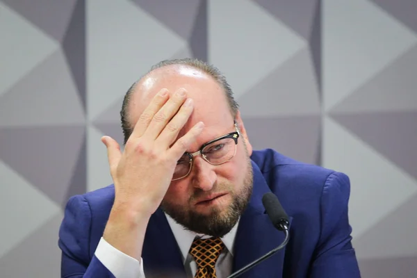 Imagem colorida mostra o advogado Nelson Wilians na CPMI do INSS - Metrópoles