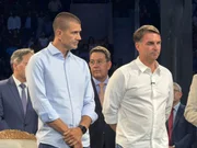 Flávio vai a culto com Douglas Ruas e fala em “guerra espiritual” no Brasil - imagem 2
