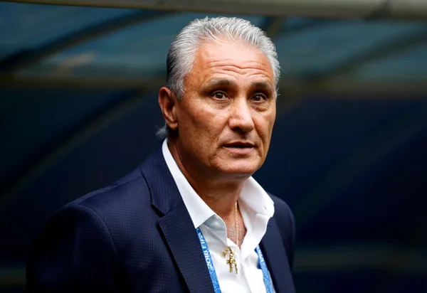 Atletas lesionados deixam Tite com opções táticas reduzidas na Seleção