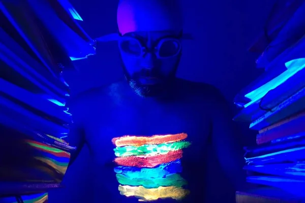 Monstro: espetáculo teatral virtual celebra mês do Orgulho LGBTQIA+