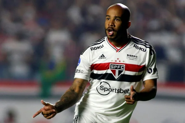 Nos pênaltis, São Paulo garante vaga na final da Sul-Americana