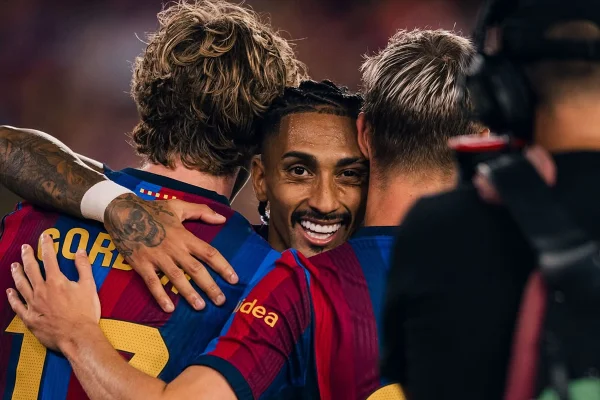 Com dois de Raphinha e Yamal, Barcelona vence Rayo Vallecano no Camp Nou - destaque galeria Com dois de Raphinha e Yamal, Barcelona vence Rayo Vallecano no Camp Nou - destaque galeria