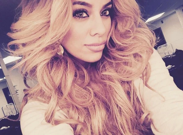 Dinah Jane do Fifth Harmony dança “Bumbum granada” no Snapchat