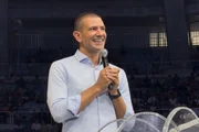 Douglas Ruas durante culto com o candidato à Presidência Flávio Bolsonaro no Rio de Janeiro. Douglas Ruas durante culto com o candidato à Presidência Flávio Bolsonaro no Rio de Janeiro.