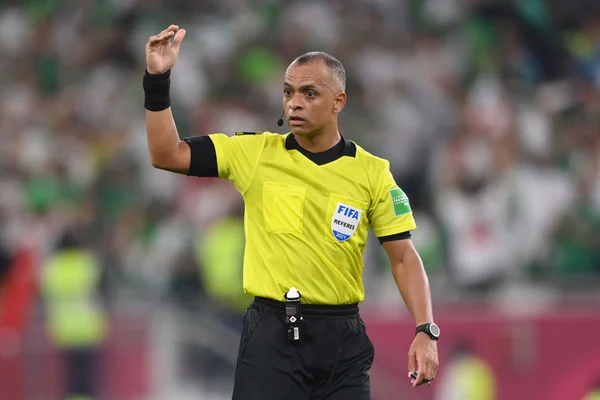 Wilton Sampaio apitando quartas de final da Copa Árabe em 2021 - Metrópoles