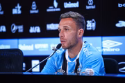 Arthur Melo é anunciado no Grêmio para o segundo semestre de 2025 Arthur Melo é anunciado no Grêmio para o segundo semestre de 2025