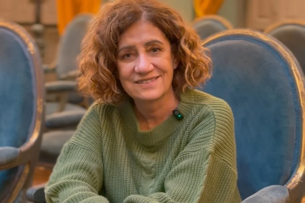 Miriam Leitão foi ampara por colega após ter mal-estar Miriam Leitão foi ampara por colega após ter mal-estar