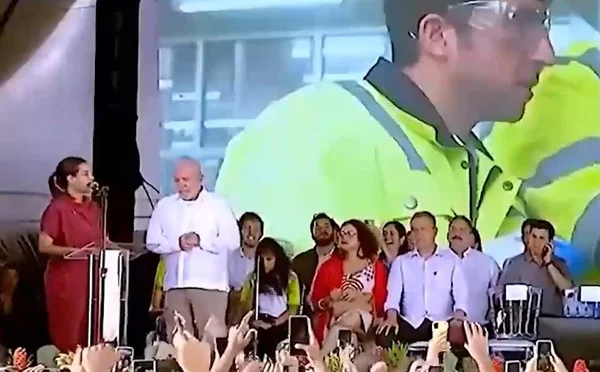 Vídeo: Raquel Lyra é vaiada, e Lula se levanta em apoio à governadora
