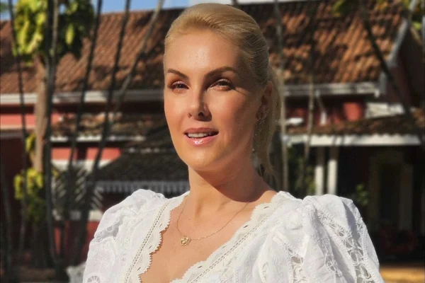 Ana Hickamann