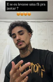 MC Livinho afirmou que vai levar uma fã para jantar