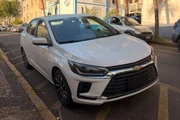 Veículo conduzido pelos presos, sem placas
