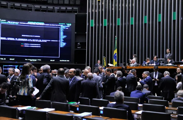 Câmara instala esta semana comissão para discutir reforma política