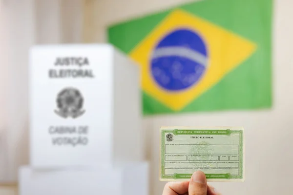 Imagem colorida de título de eleitor. Calendário eleitoral - Metrópoles