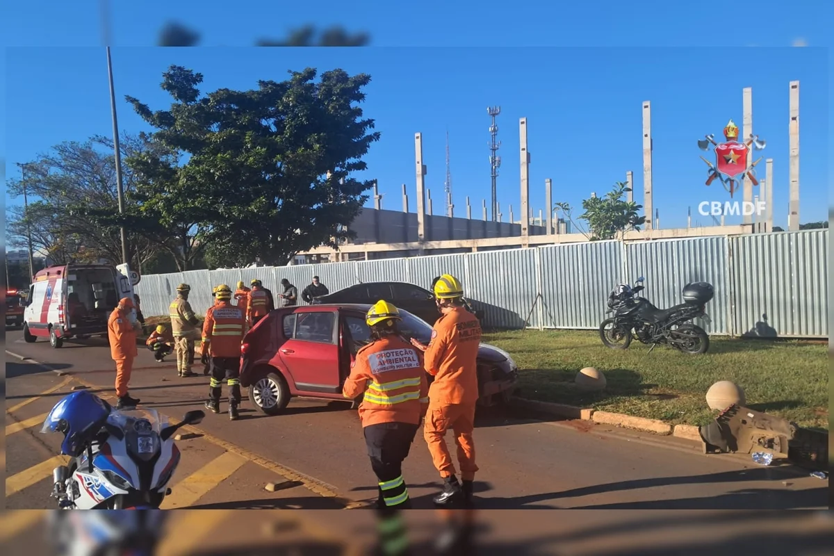 O Corpo de Bombeiros Militar do Distrito Federal (CBMDF) foi acionado às 7h29 para atender a ocorrência e foram enviadas três viaturas para o local O Corpo de Bombeiros Militar do Distrito Federal (CBMDF) foi acionado às 7h29 para atender a ocorrência e foram enviadas três viaturas para o local