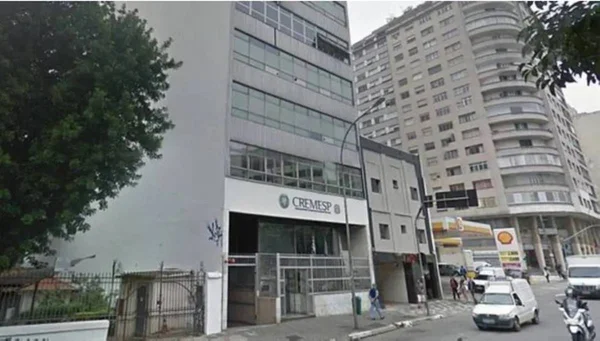Cremesp apura denúncia de atestados falsos para furar fila da vacina