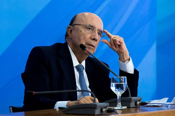 Para Meirelles, leilão ficou “um pouco abaixo do esperado”