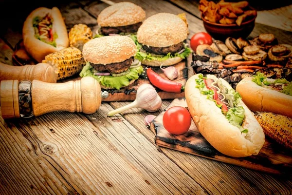 Roteiro da gula: 10 pratos deliciosos para enfiar o pé na jaca